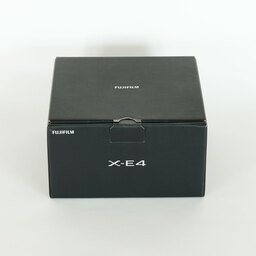 FUJIFILM X-E4
