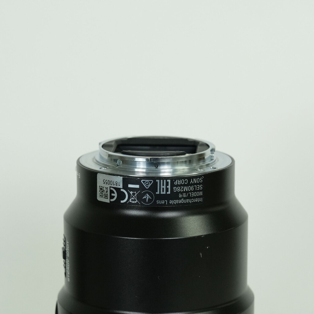 SONY FE 90mm F2.8 Macro G OSS SEL90M28G