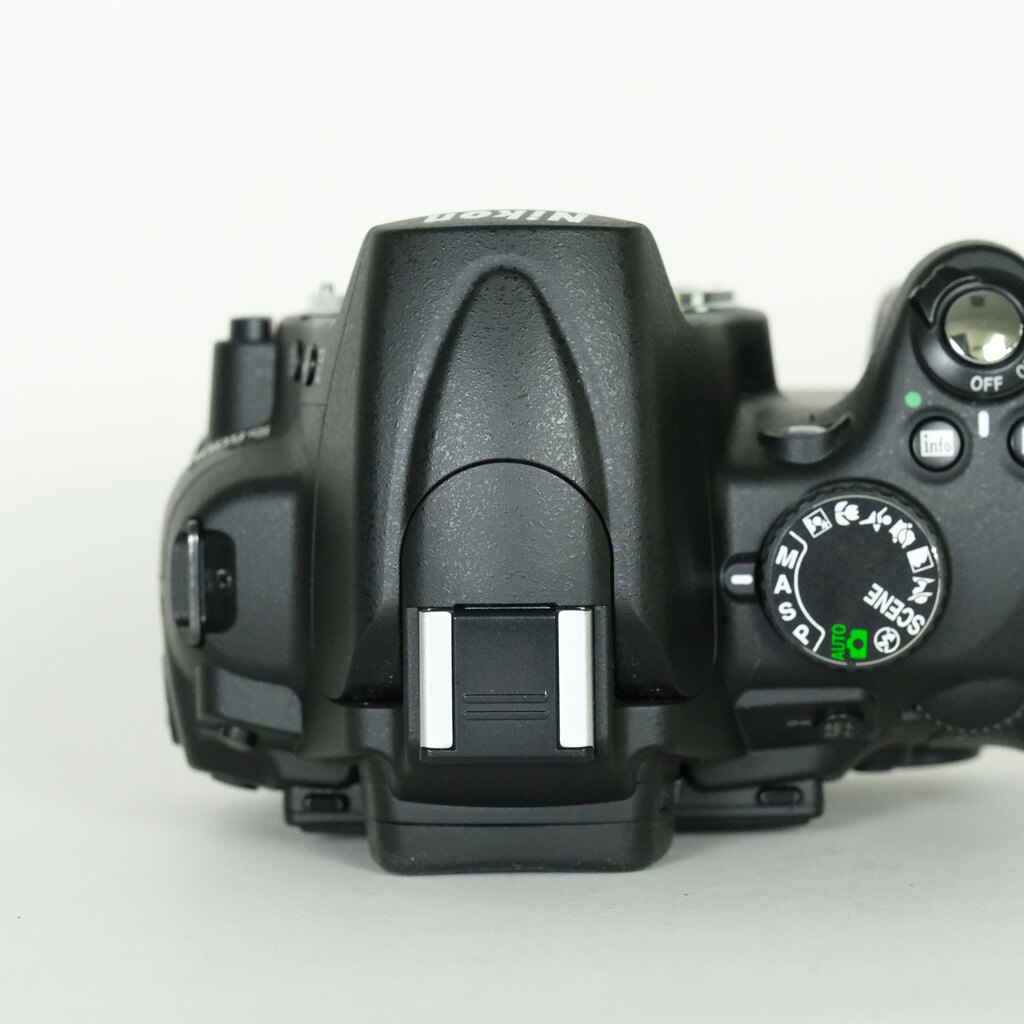 Nikon D5000 ボディ