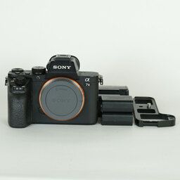SONY α7 II(ILCE-7M2) SONY α7 II(ILCE-7M2)