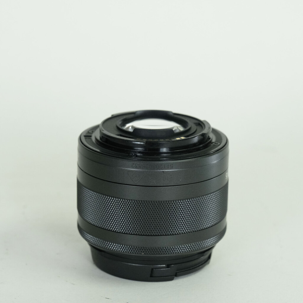 Canon EF-M15-45mm F3.5-6.3 IS STM