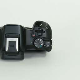 Canon EOS R50