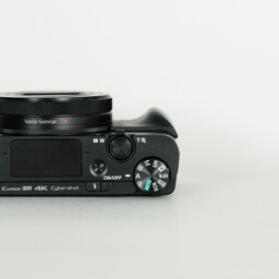 SONY Cyber-shot DSC-RX100M7
