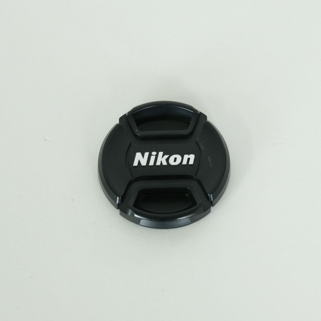 Nikon AF-S DX NIKKOR 18-55mm f3.5-5.6G VR II