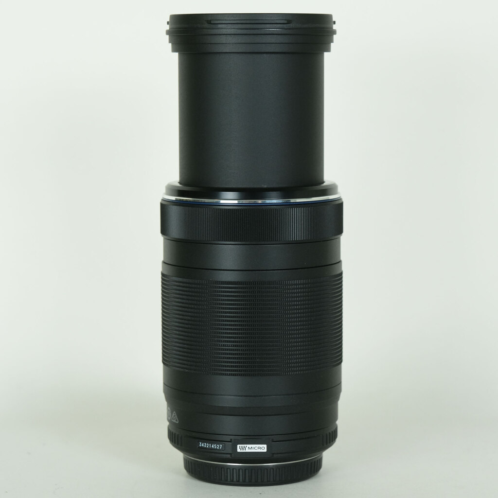 OLYMPUS M.ZUIKO DIGITAL ED 75-300mm F4.8-6.7 II OLYMPUS M.ZUIKO DIGITAL ED 75-300mm F4.8-6.7 II