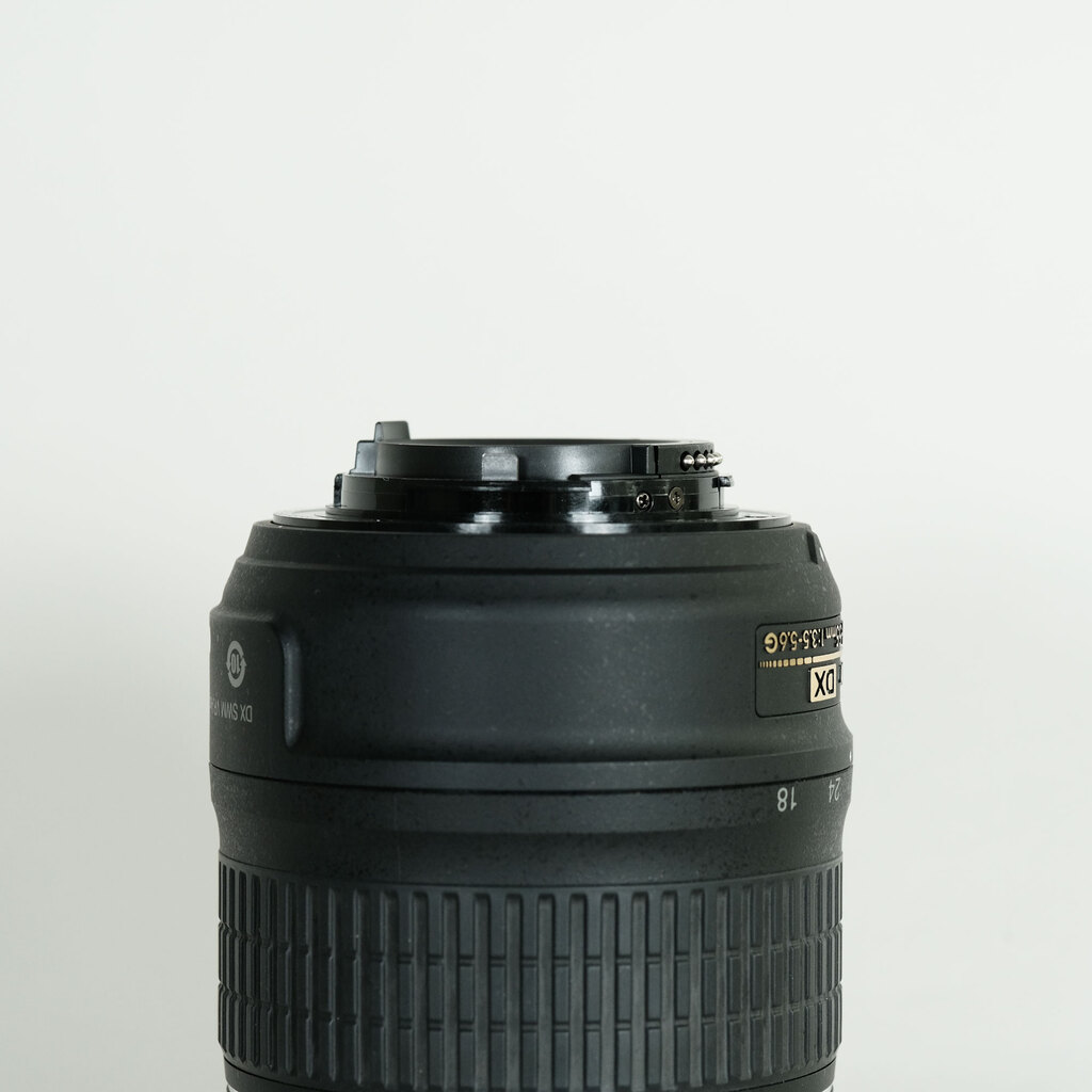 Nikon AF-S DX NIKKOR 18-55mm F3.5-5.6 G VR