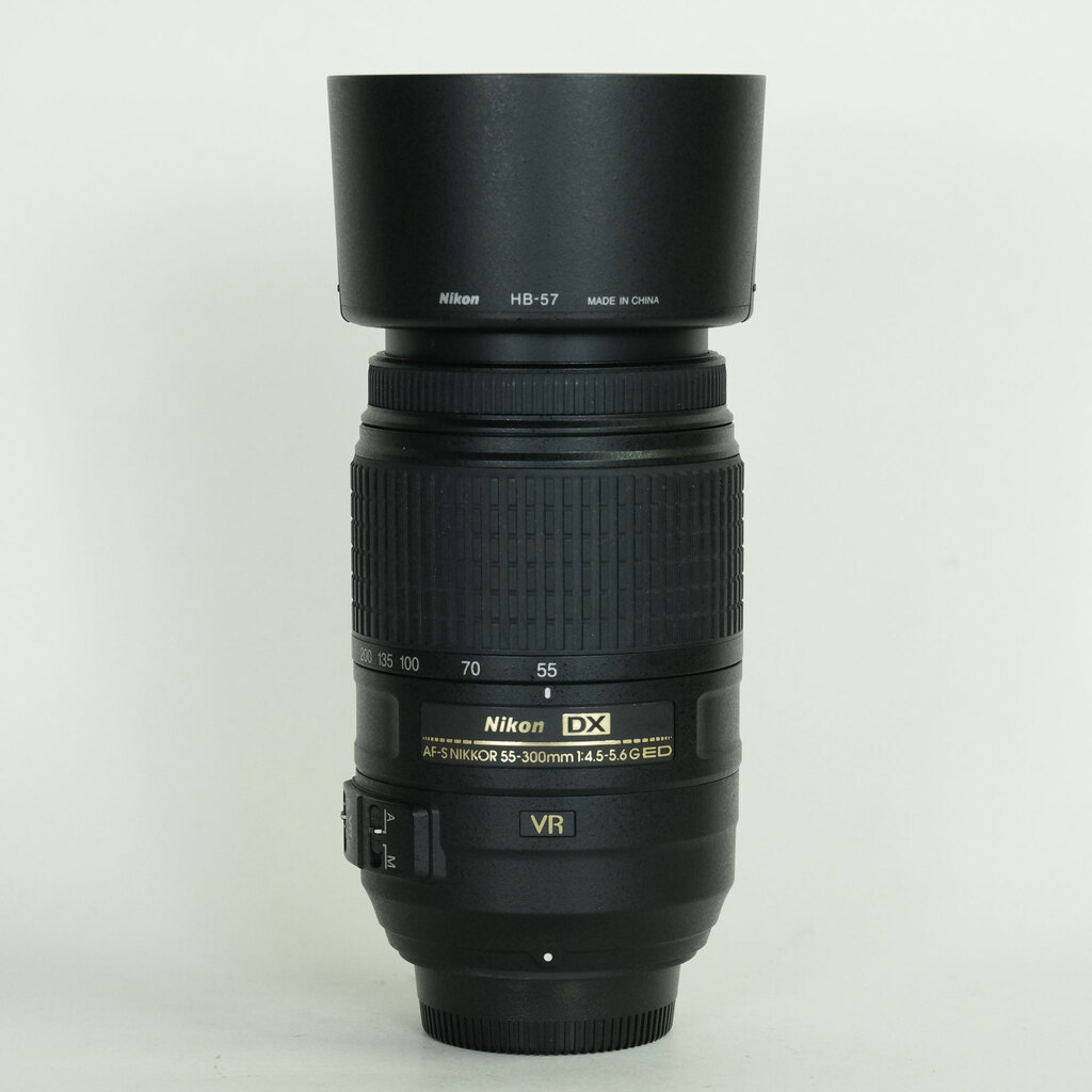 Nikon AF-S DX NIKKOR 55-300mm F4.5-5.6G ED VR Nikon AF-S DX NIKKOR 55-300mm F4.5-5.6G ED VR