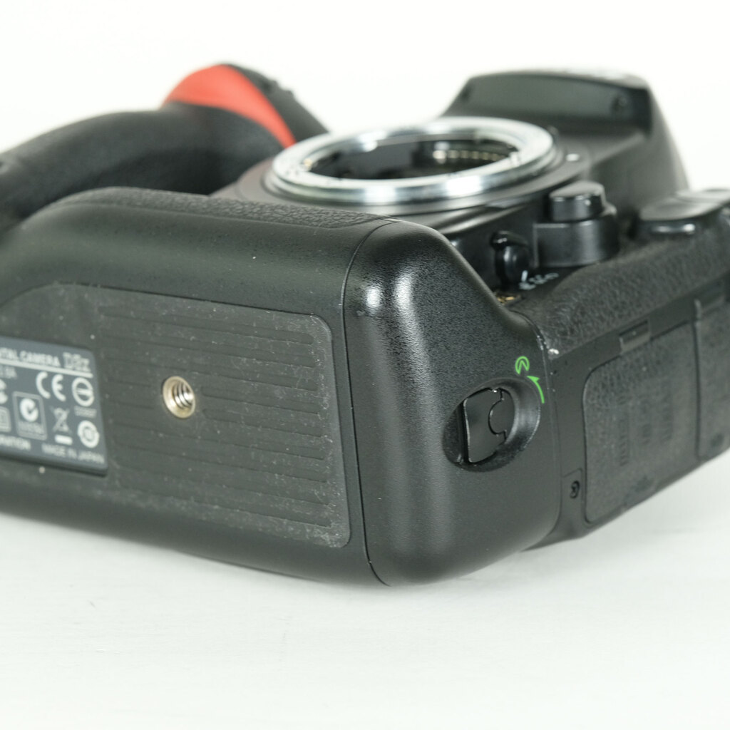 Nikon D3xの出品 | ONE SCENE（ワンシーン）