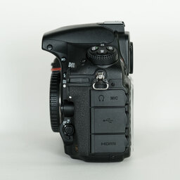 Nikon D810