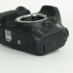 Canon EOS 7D Mark II