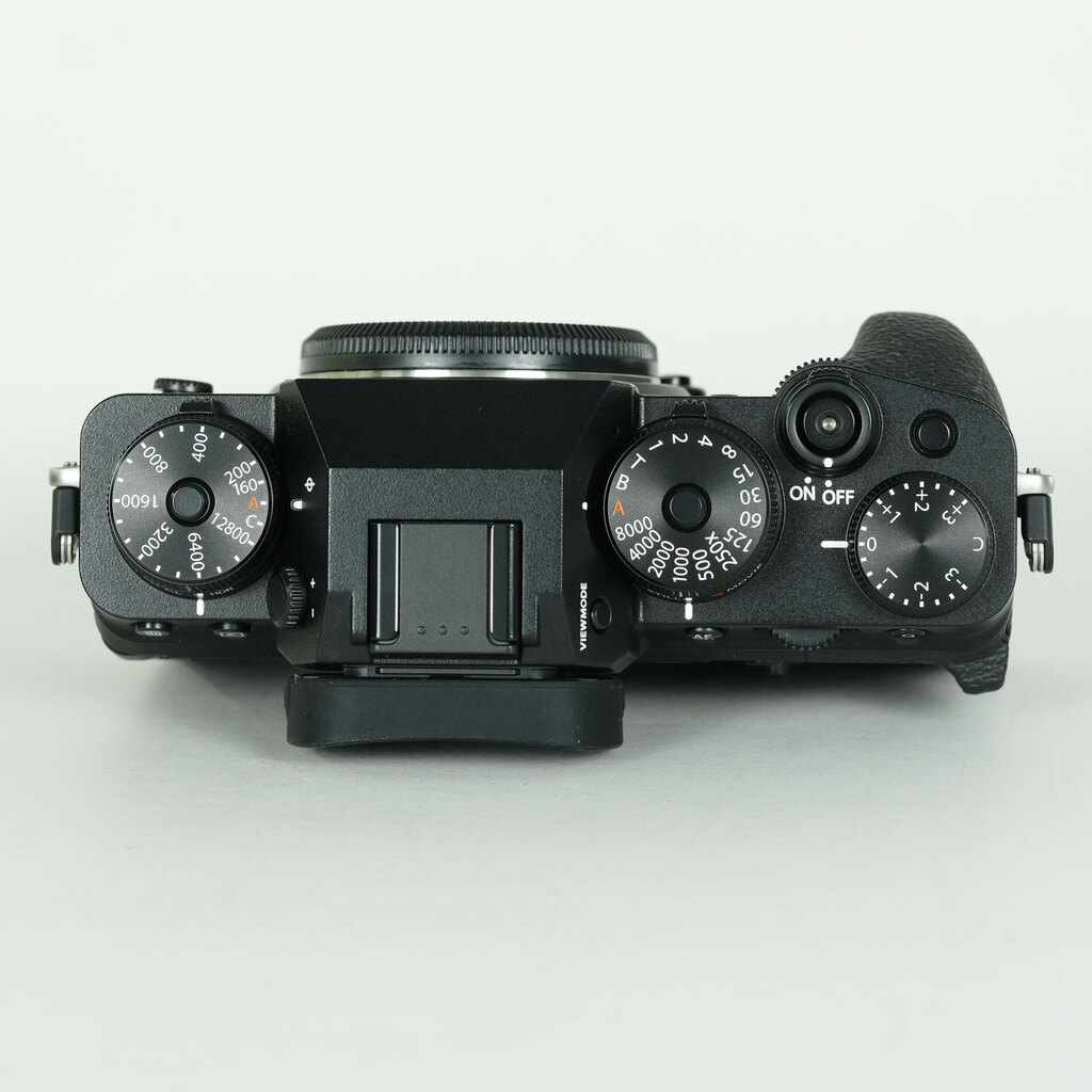 FUJIFILM X-T4