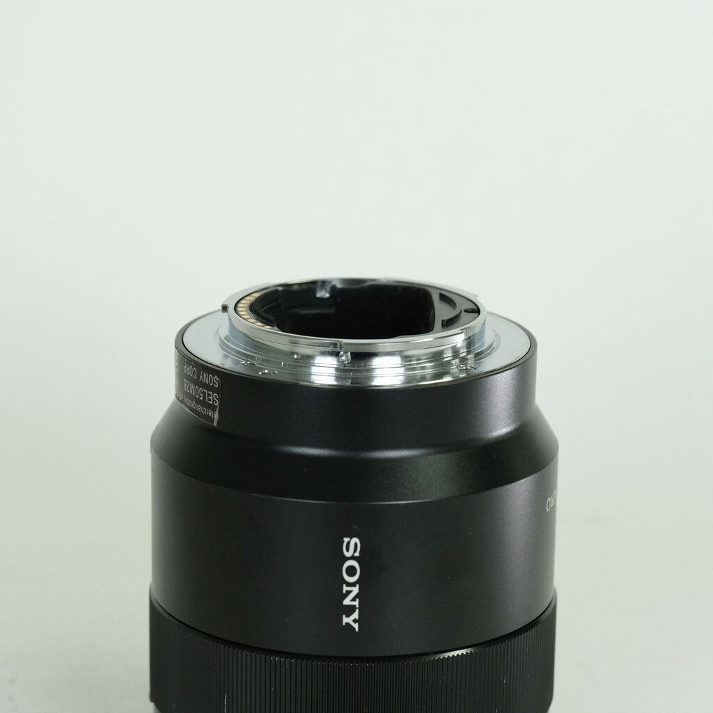 SONY FE 50mm F2.8 Macro SEL50M28 SONY FE 50mm F2.8 Macro SEL50M28