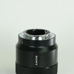 SONY FE 50mm F2.8 Macro SEL50M28 SONY FE 50mm F2.8 Macro SEL50M28