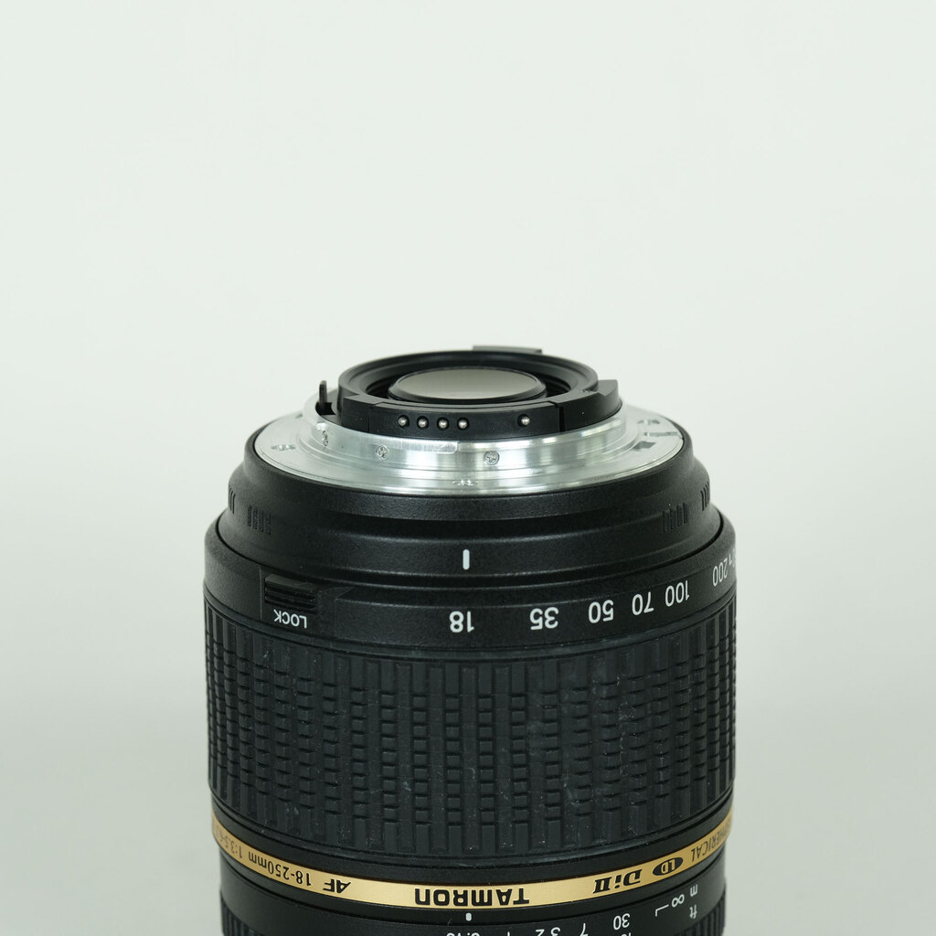 TAMRON AF18-250mm F3.5-6.3 Di II A18(ニコン用)の出品 | ONE SCENE