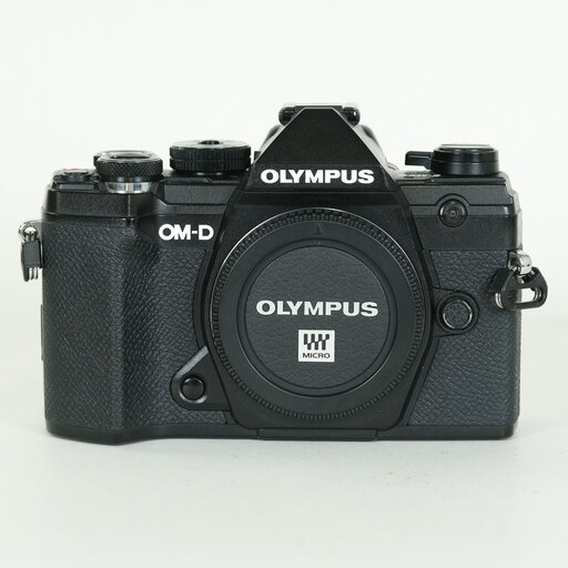 OLYMPUS OM-D E-M5 Mark III