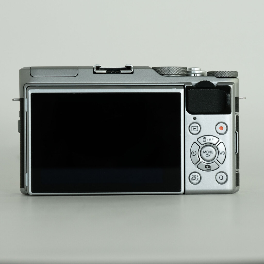 FUJIFILM X-A5