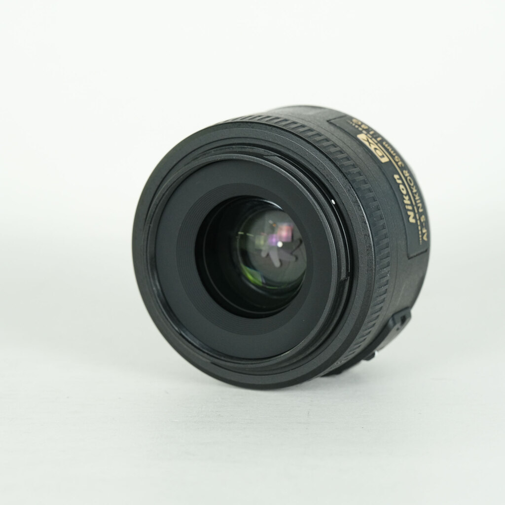 Nikon AF-S DX NIKKOR 35mm f/1.8G