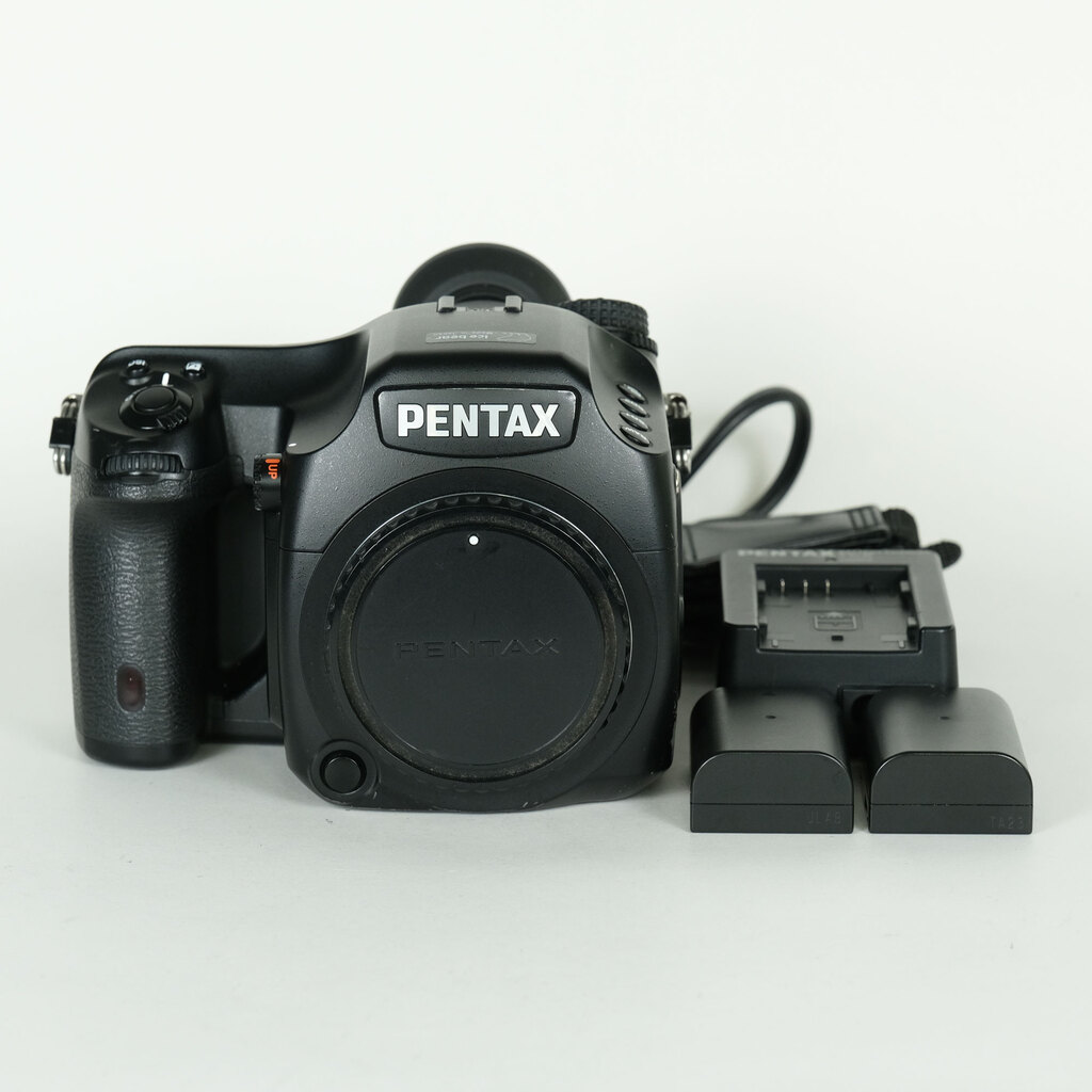 PENTAX 645Dボディの出品 | ONE SCENE（ワンシーン）