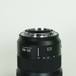 Panasonic LUMIX S 20-60mm F3.5-5.6