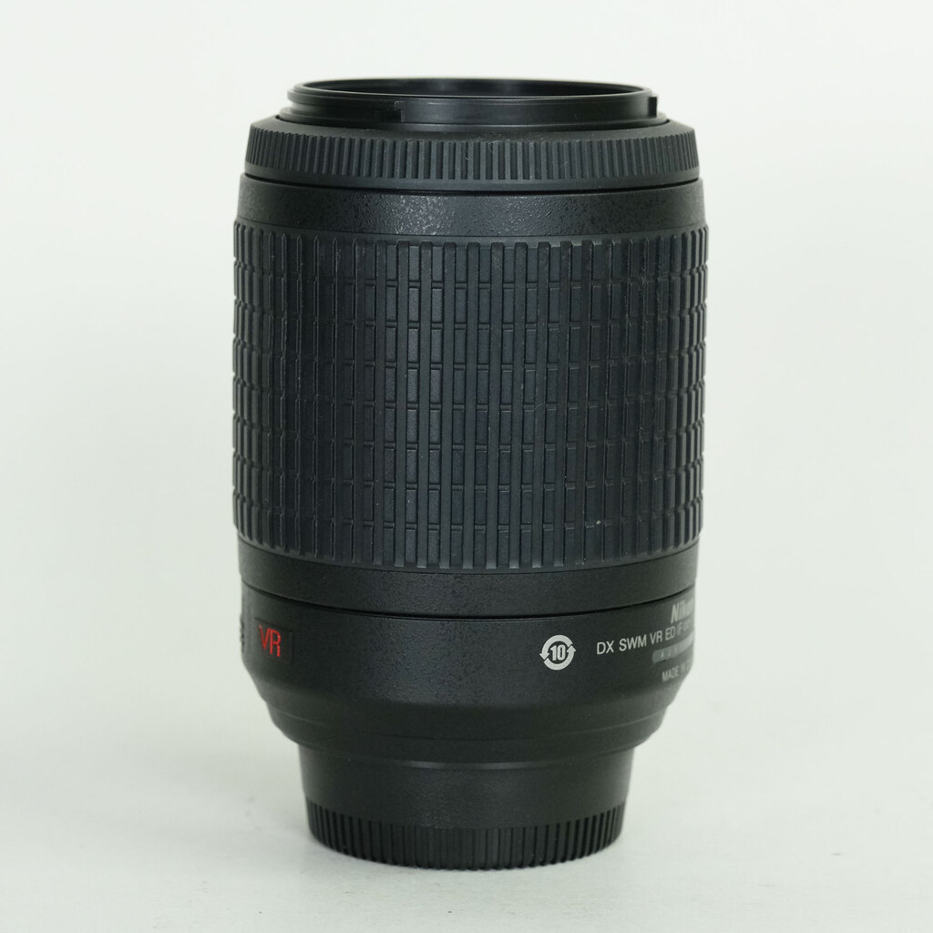 Nikon AF-S DX VR Zoom-Nikkor 55-200mm F4-5.6G IF-ED