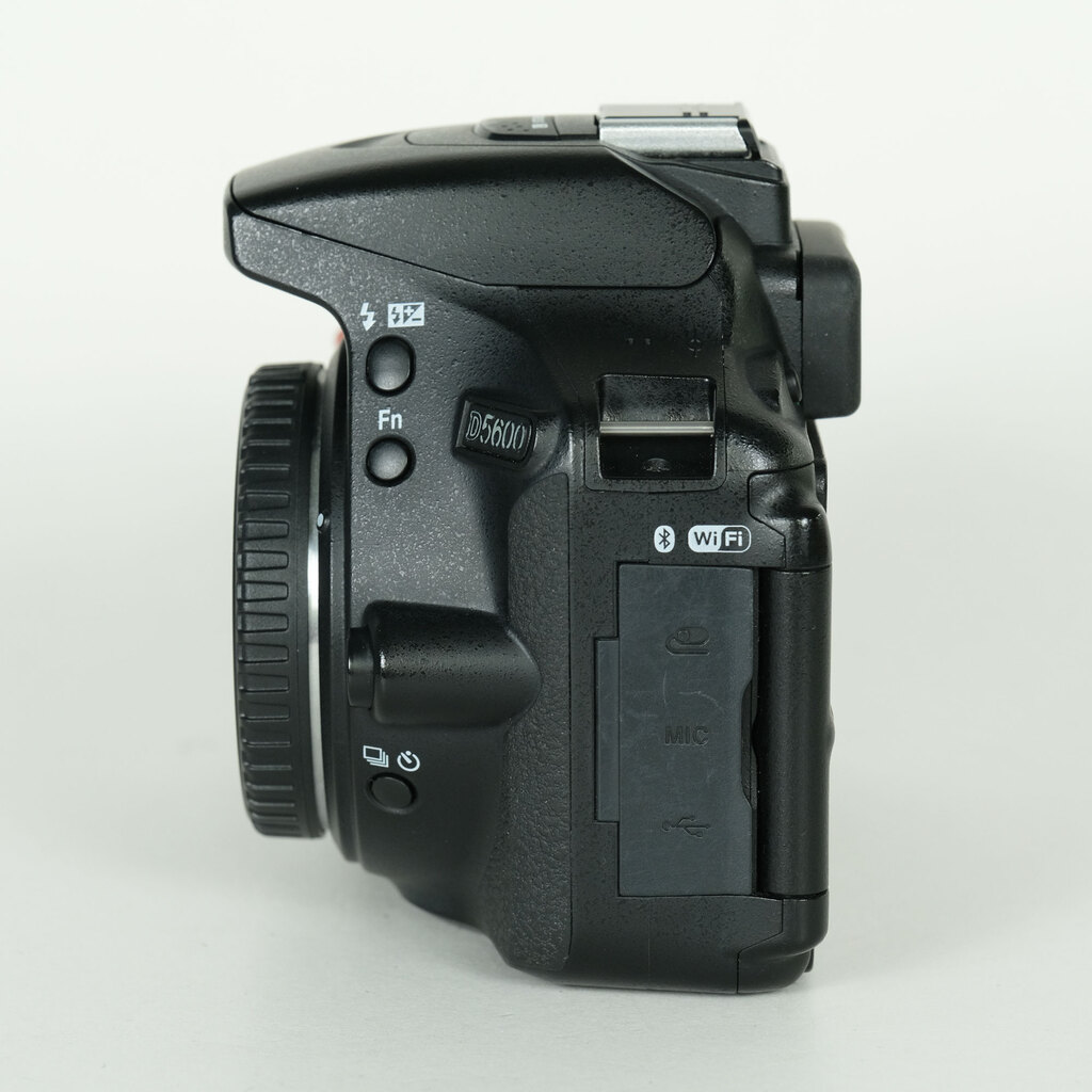 Nikon D5600