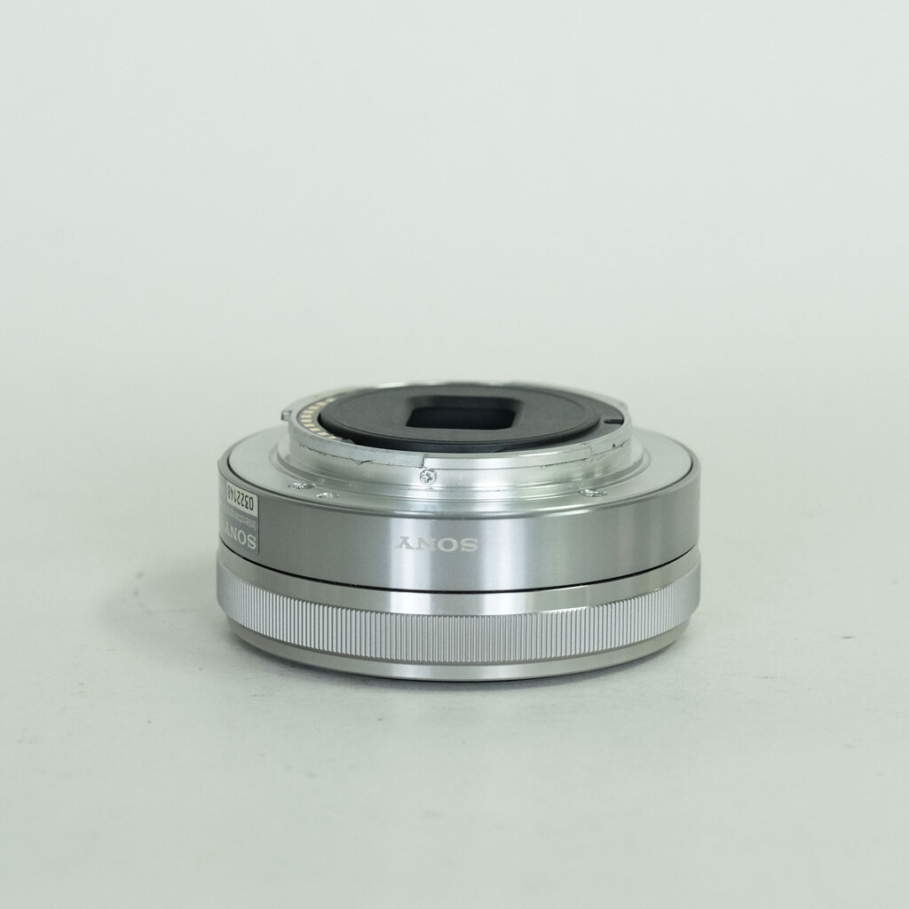 SONY E 16mm F2.8 SEL16F28の出品 | ONE SCENE（ワンシーン）