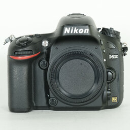 Nikon D600