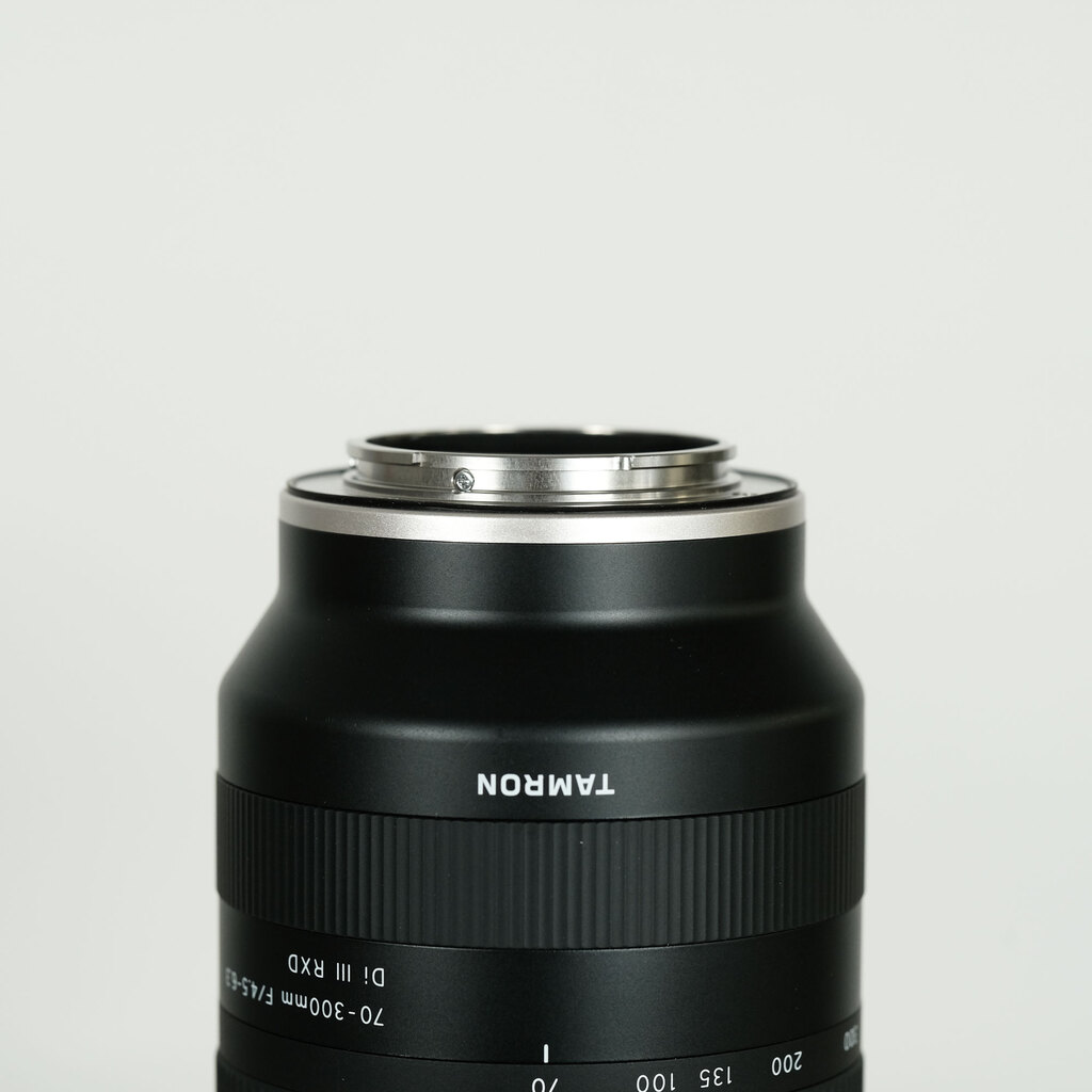 TAMRON 70-300mm F/4.5-6.3 Di III RXD (Model A047) [ソニーE用]