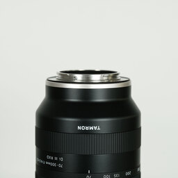 TAMRON 70-300mm F/4.5-6.3 Di III RXD (Model A047) [ソニーE用]