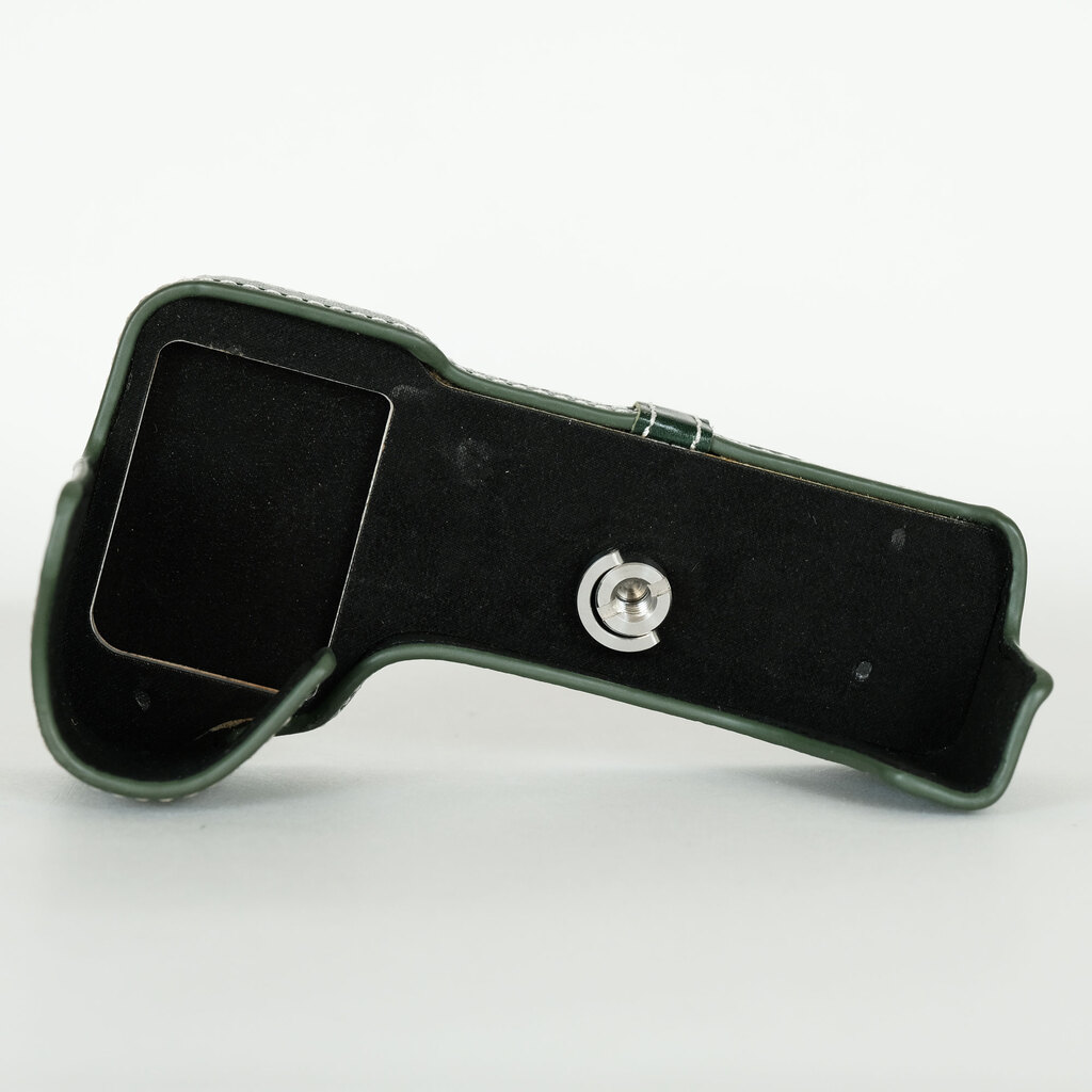 SONY α7RIV ボディ ILCE-7RM4A   【後期モデル 液晶下部にSONYロゴなし】