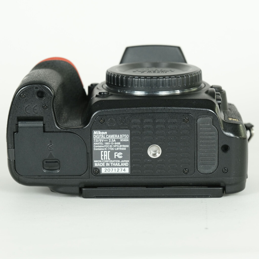 Nikon D750