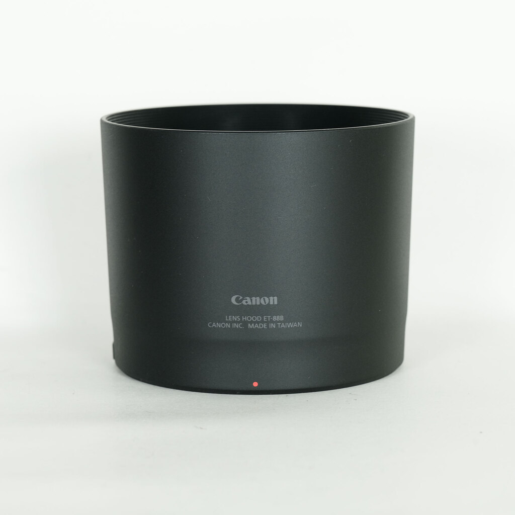 Canon RF135mm F1.8 L IS USM