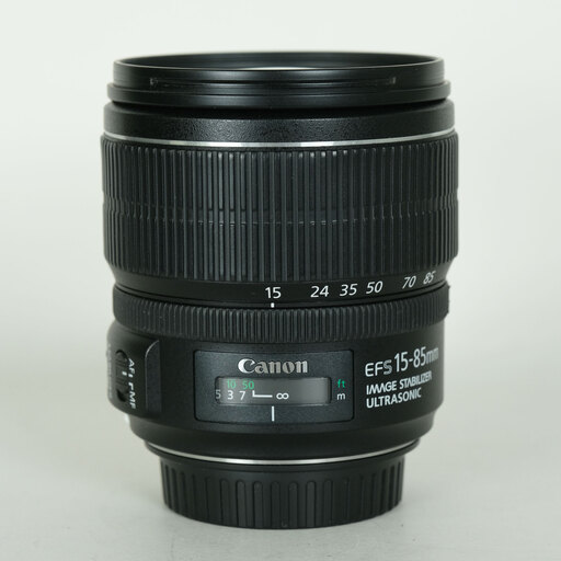 Canon EF-S15-85mm F3.5-5.6 IS USM