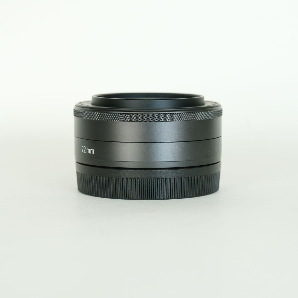 Canon EF-M22mm F2 STM