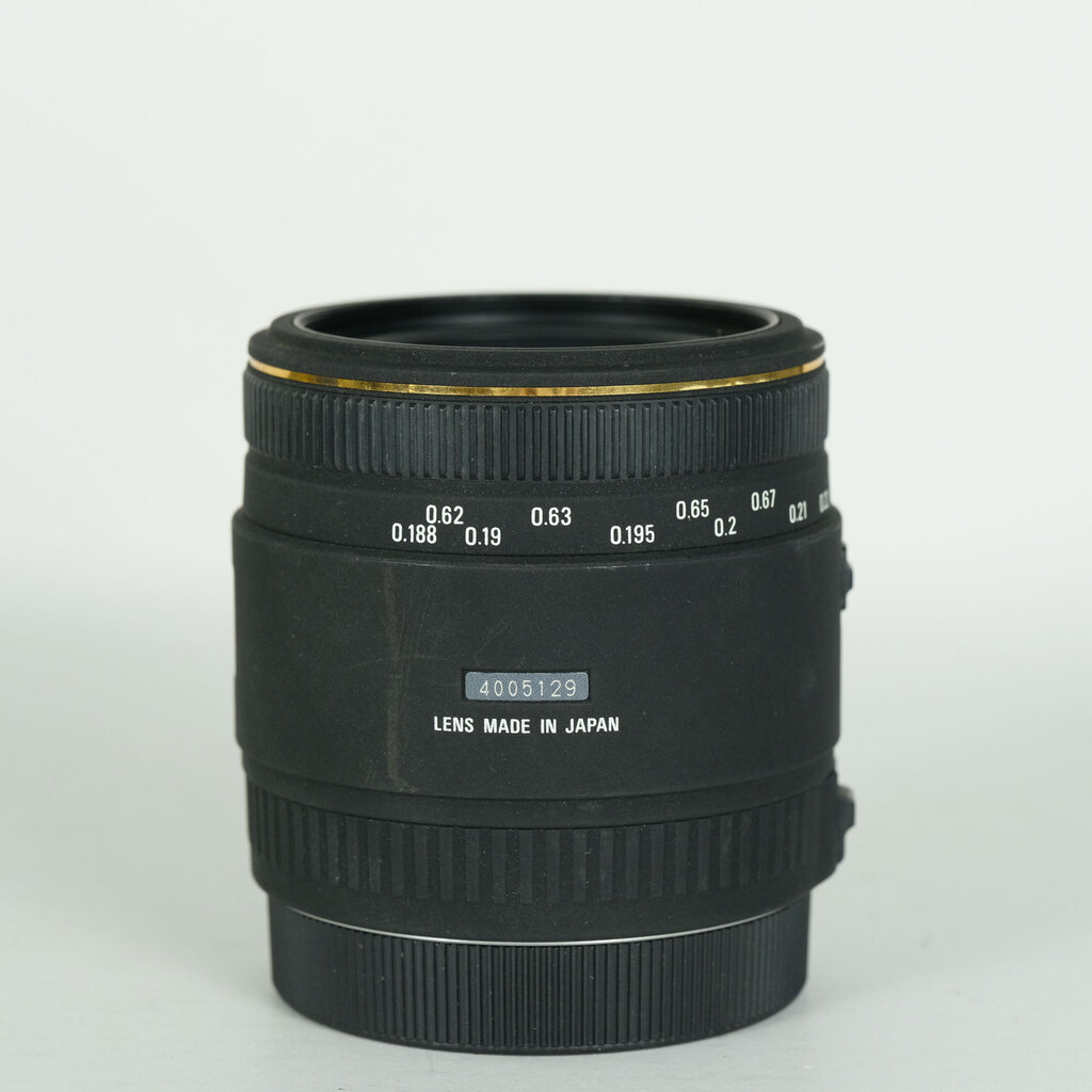 SIGMA 50mm F2.8 DG MACRO 単焦点　動作品　キャノンEF SIGMA MACRO 50mm F2.8 EX DG (キヤノンEF用)の出品 | ONE SCENE（ワン