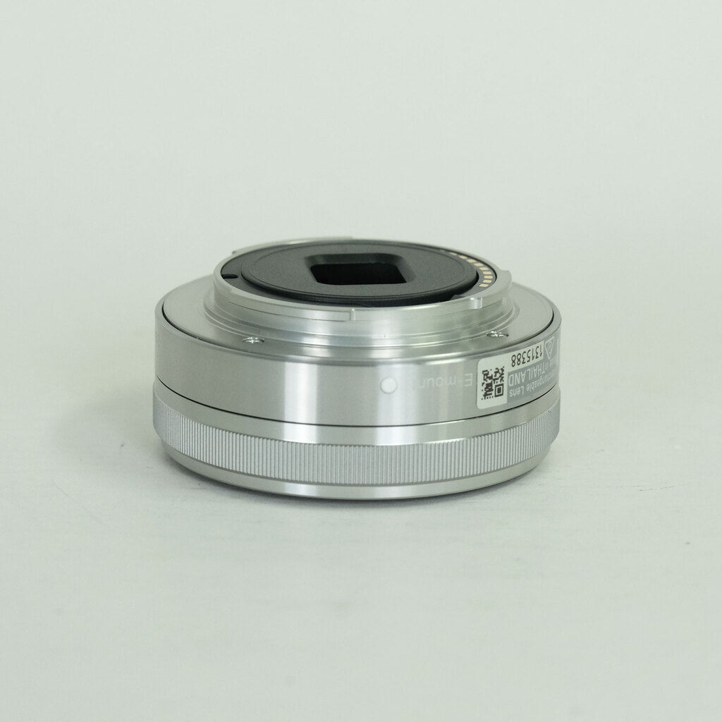 SONY E 16mm F2.8 SEL16F28