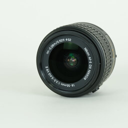 Nikon AF-S DX NIKKOR 18-55mm f3.5-5.6G VR II Nikon AF-S DX NIKKOR 18-55mm f3.5-5.6G VR II