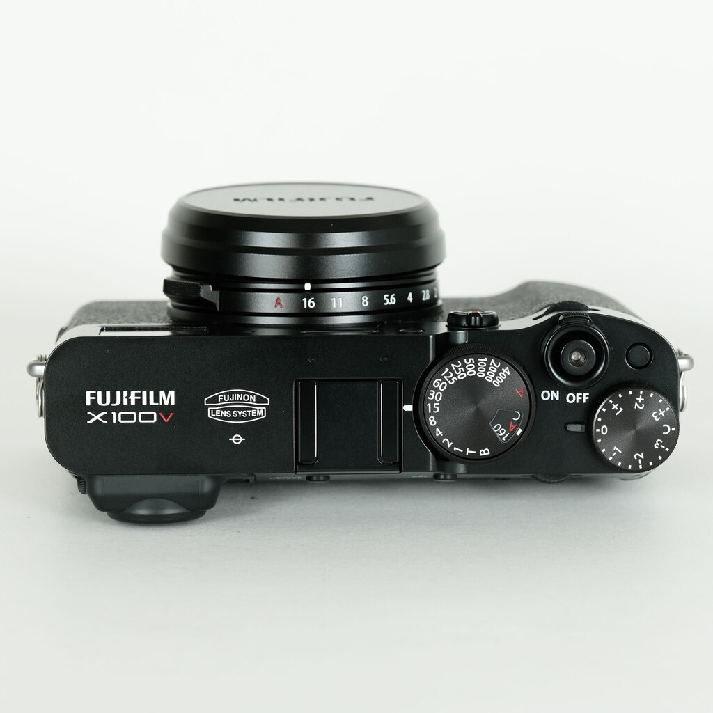 FUJIFILM X100V ブラック