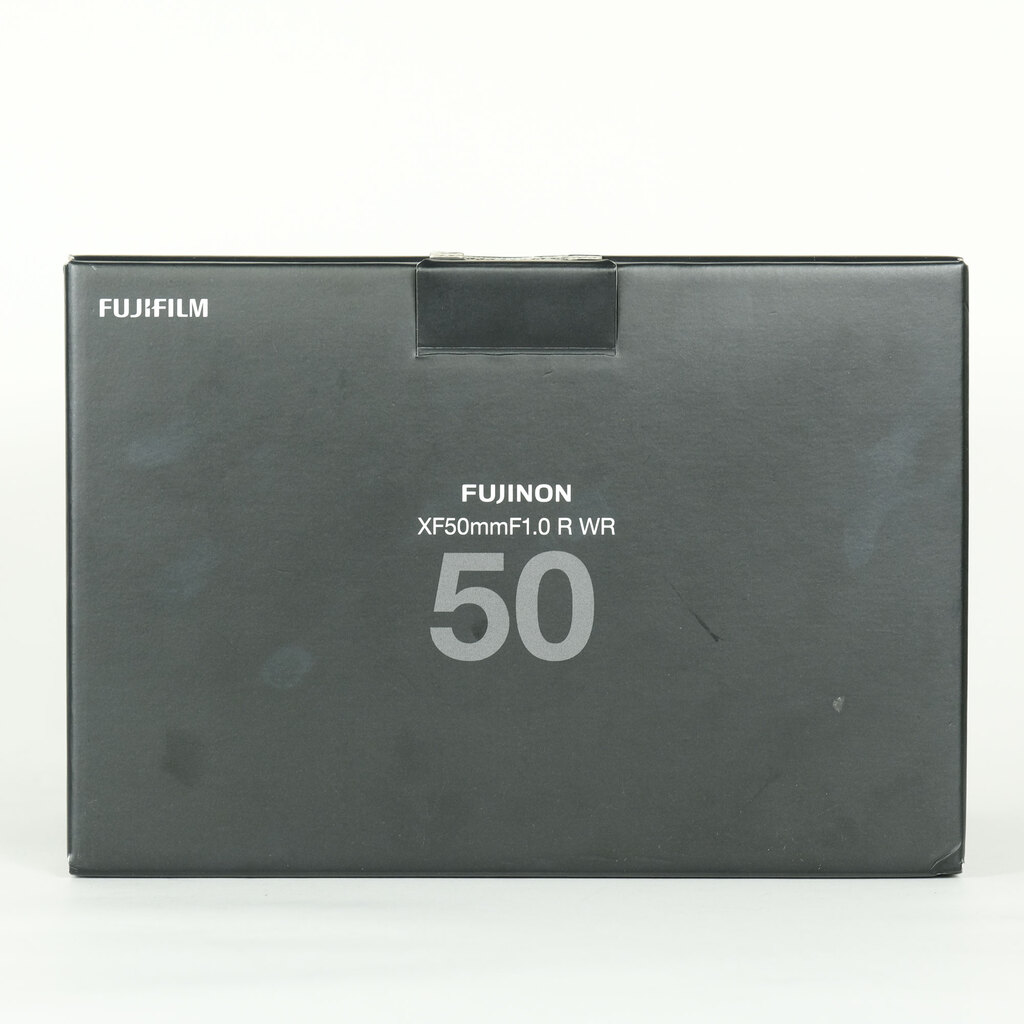 FUJIFILM XF50mmF1.0 R WRの出品 | ONE SCENE（ワンシーン）