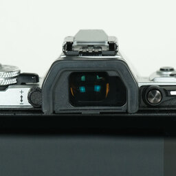 OLYMPUS OM-D E-M5 Mark II