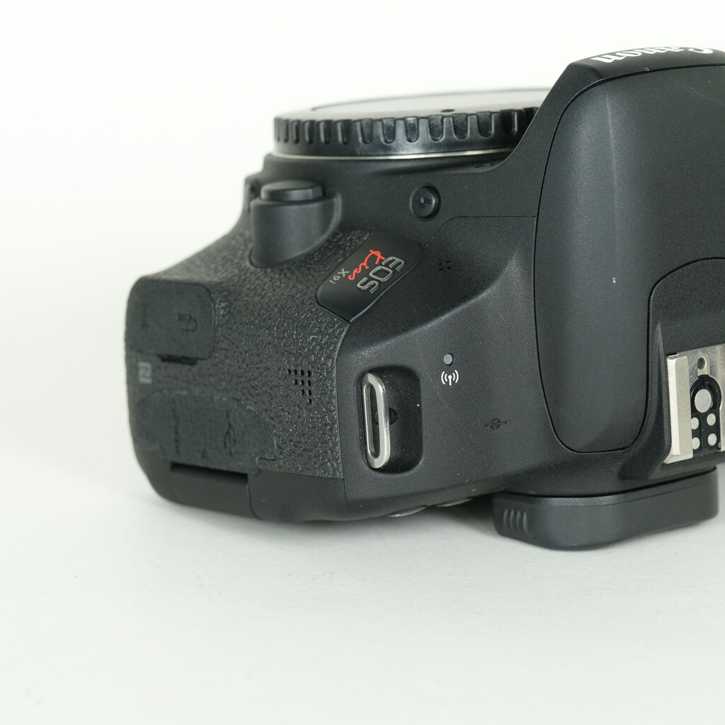Canon EOS Kiss X9i Canon EOS Kiss X9i