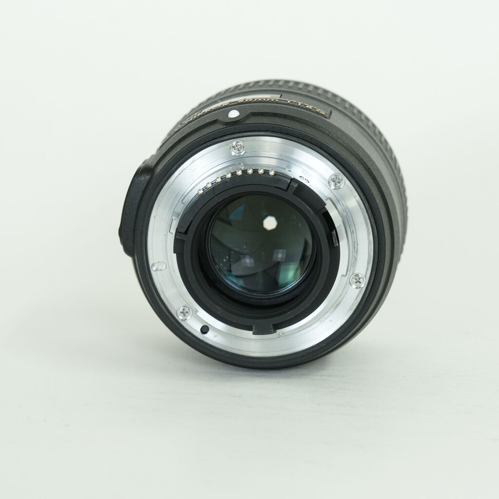 Nikon AF-S NIKKOR 50mm f/1.8G Nikon AF-S NIKKOR 50mm f/1.8G