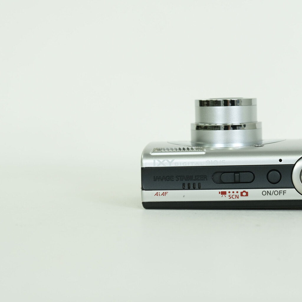Canon IXY DIGITAL 910IS シルバー