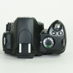 Nikon D40 ブラックボディ