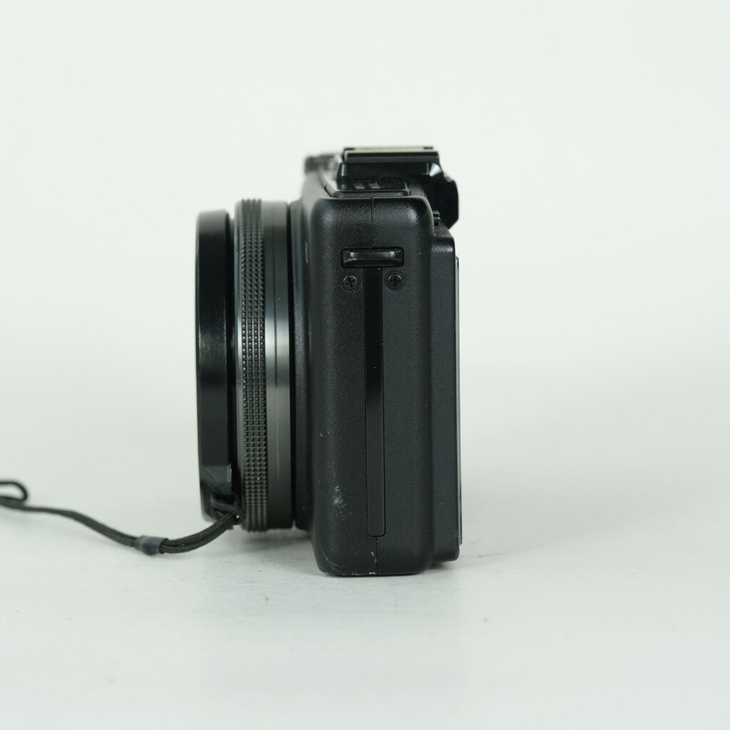OLYMPUS XZ-1 ブラック