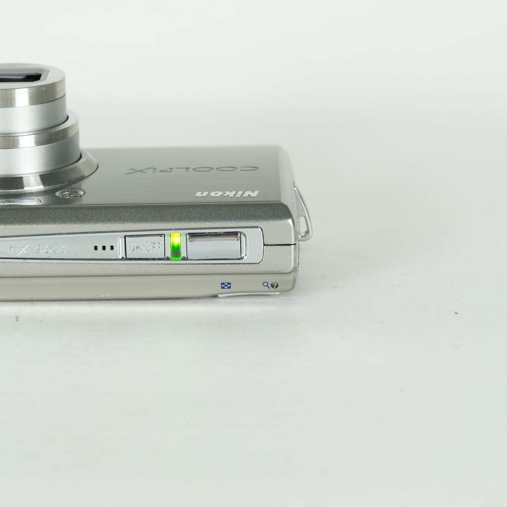 Nikon COOLPIX S600 チタンシルバーの出品 | ONE SCENE（ワンシーン）