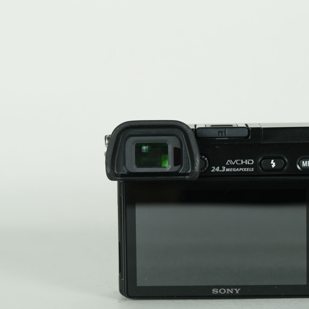 SONY α6000(ILCE-6000) SONY α6000(ILCE-6000)
