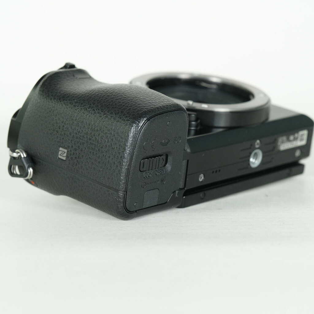 SONY α6000(ILCE-6000) SONY α6000(ILCE-6000)