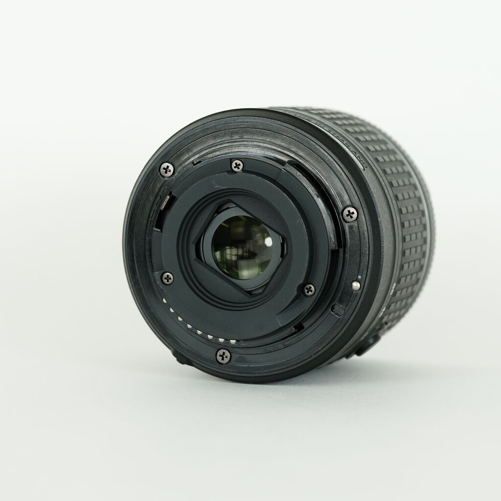 Nikon AF-P DX NIKKOR 18-55mm F3.5-5.6G VR