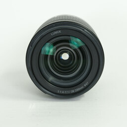 Panasonic LUMIX S 28-200mm F4-7.1 MACRO O.I.S.